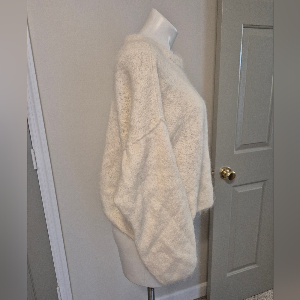 Free People Angelic Soft Alpaca Blend Ivory Pullover Crewneck Sweater(M) - Picture 6 of 10